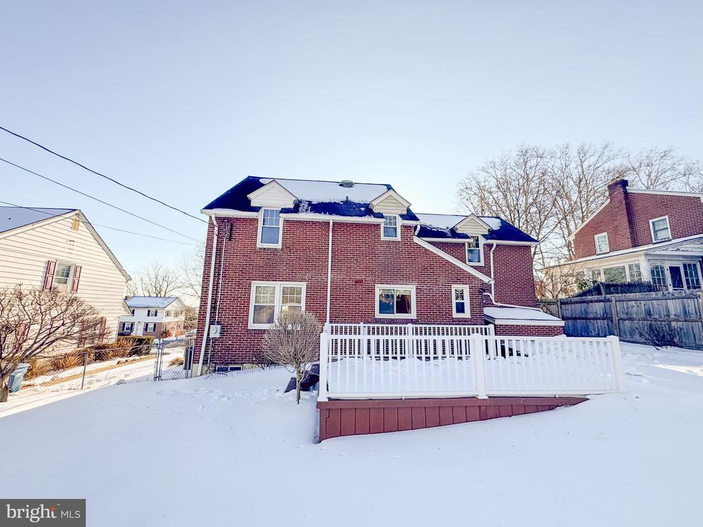 Image 23 of property listing at 7 HILLSIDE RD, Claymont, DE 19703