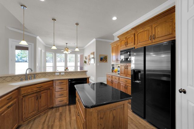 6420 Shady Oaks Lane, Midlothian, TX 76065