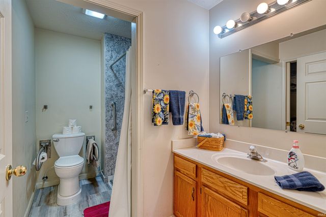 3620 Oaklyn Court, Evansville, IN 47711