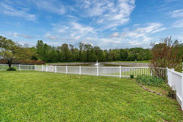 3620 Oaklyn Court, Evansville, IN 47711