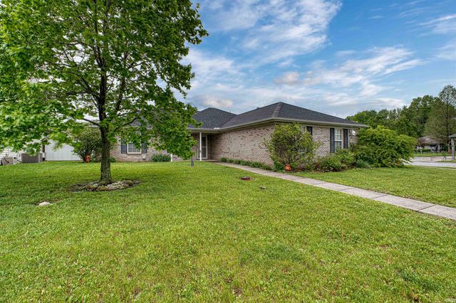 3620 Oaklyn Court, Evansville, IN 47711