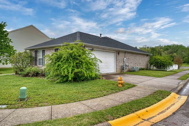 3620 Oaklyn Court, Evansville, IN 47711