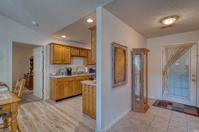 3620 Oaklyn Court, Evansville, IN 47711