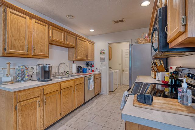 3620 Oaklyn Court, Evansville, IN 47711