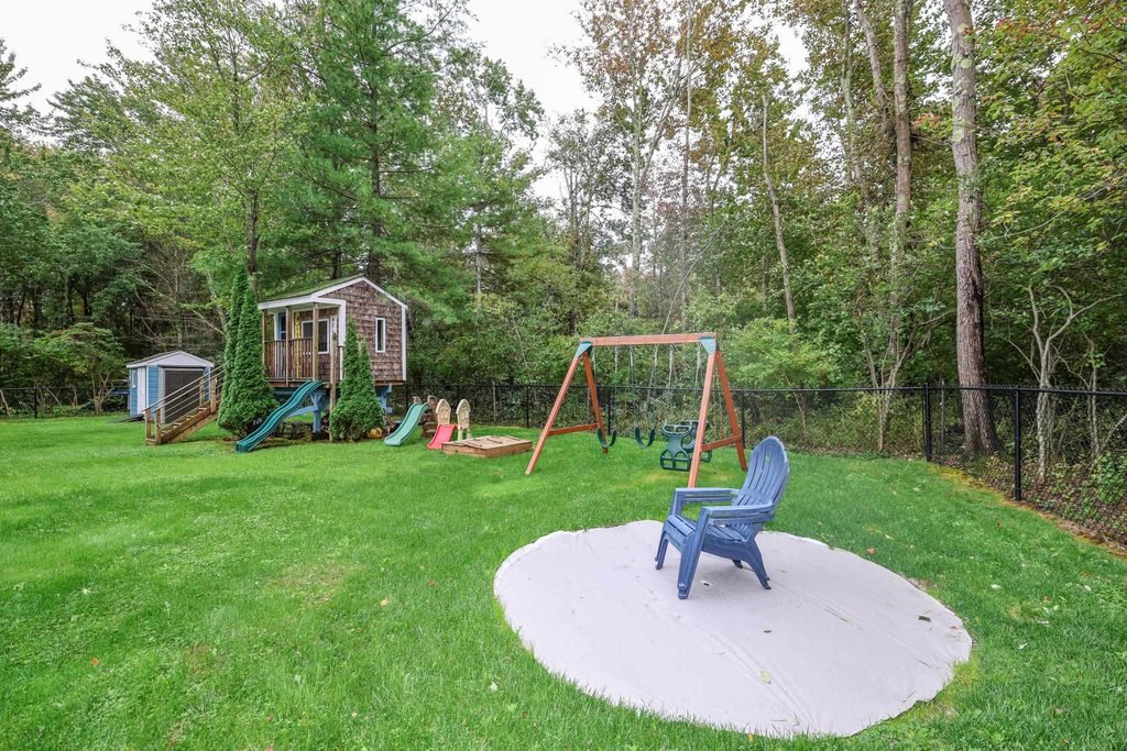 Image 6 of property listing at 45 Tide Mill Road, Hampton, NH 03842