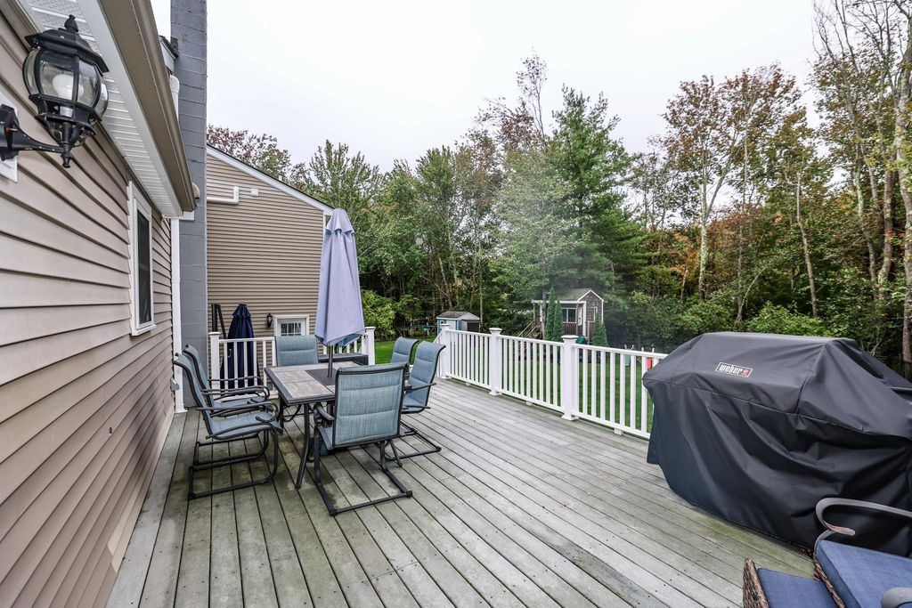 Image 8 of property listing at 45 Tide Mill Road, Hampton, NH 03842