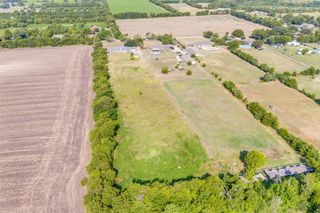 2010 S Houston School Road, Lancaster, TX 75146