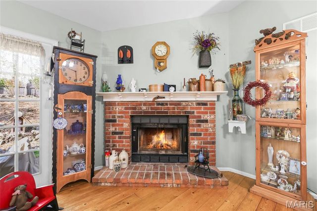 1606 Estes Drive, Florissant, MO 63031