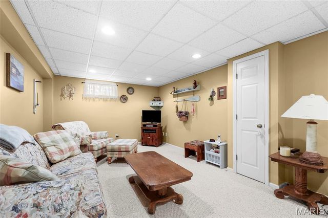 1606 Estes Drive, Florissant, MO 63031