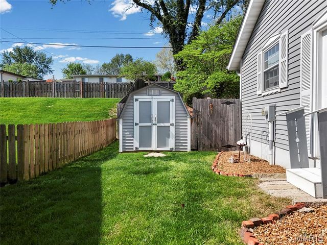 1606 Estes Drive, Florissant, MO 63031