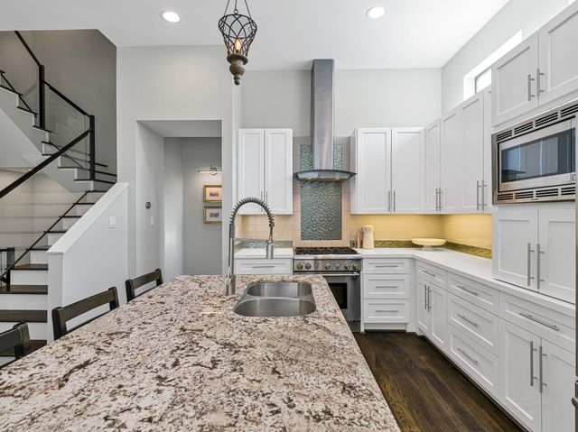 1520 Malone Street, Houston, TX 77007