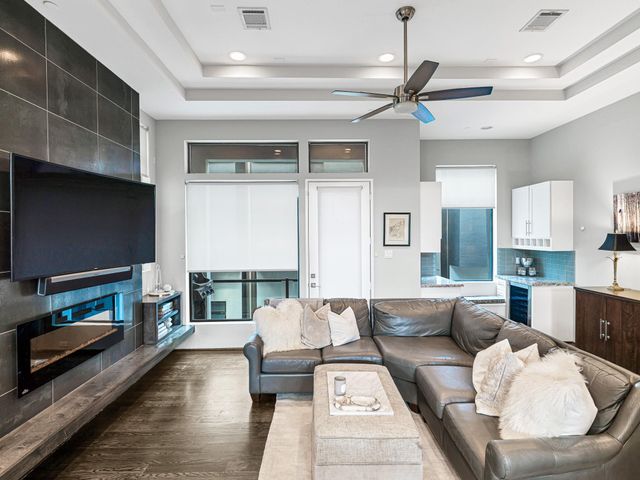 1520 Malone Street, Houston, TX 77007