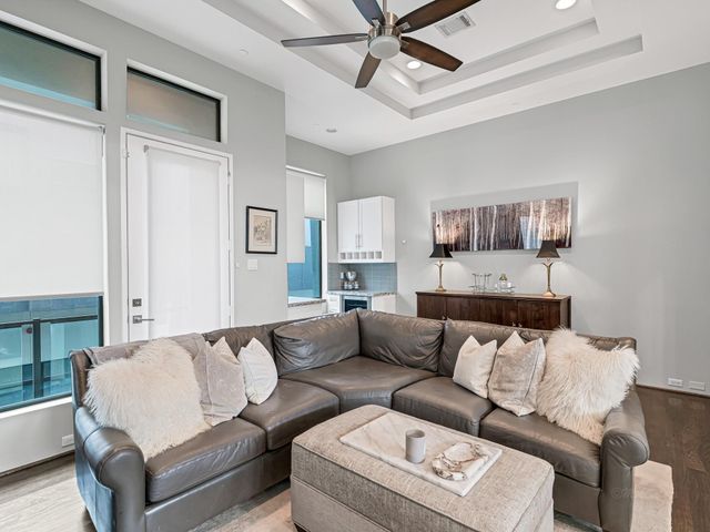 1520 Malone Street, Houston, TX 77007