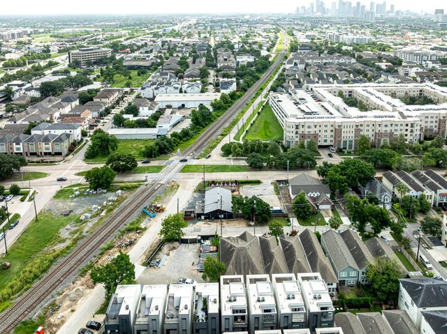 1520 Malone Street, Houston, TX 77007