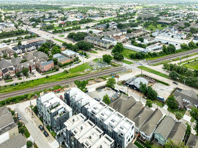 1520 Malone Street, Houston, TX 77007