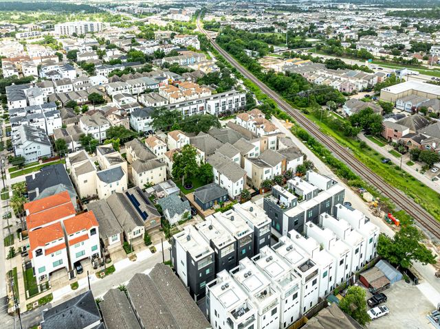 1520 Malone Street, Houston, TX 77007