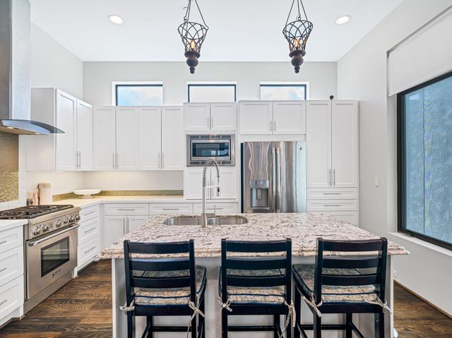 1520 Malone Street, Houston, TX 77007