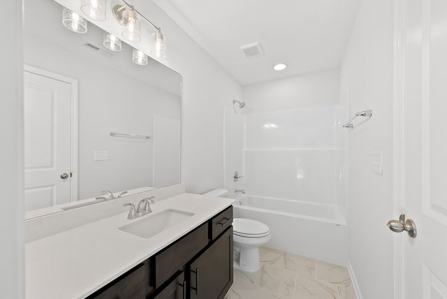 108 Beaver Creek Way, Lagrange, GA 30241