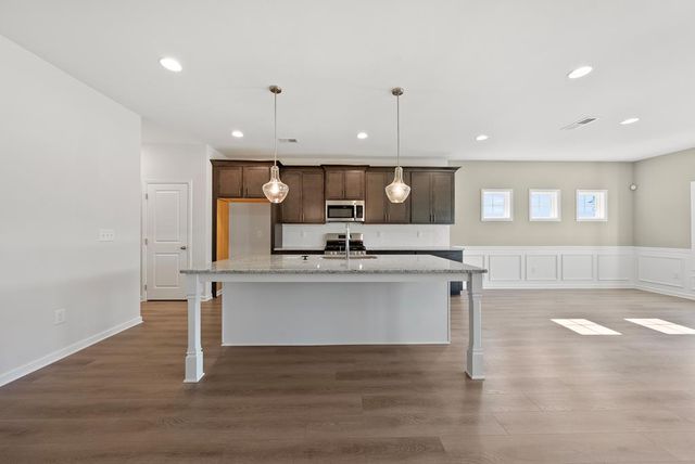 108 Beaver Creek Way, Lagrange, GA 30241