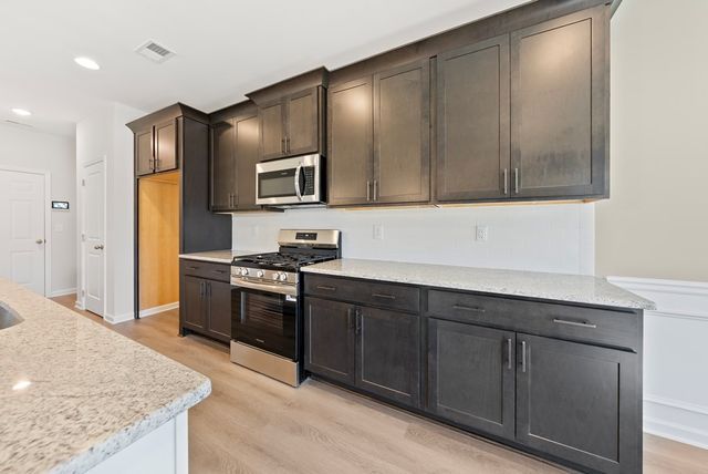 108 Beaver Creek Way, Lagrange, GA 30241