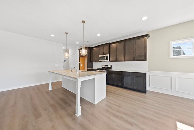 108 Beaver Creek Way, Lagrange, GA 30241