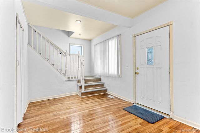 7645 Fisher Avenue, Warren, MI 48091