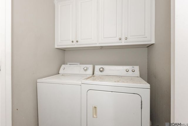 10830 Field Pointe Dr, Denham Springs, LA 70726