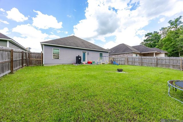 10830 Field Pointe Dr, Denham Springs, LA 70726