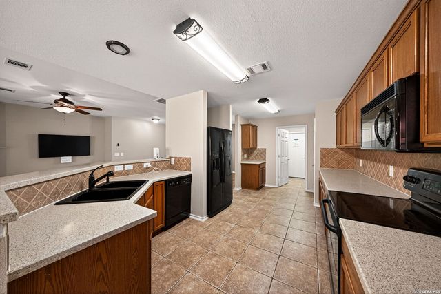 15619 Hastings Park, Selma, TX 78154
