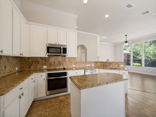 4557 Oak Shores Drive, Plano, TX 75024