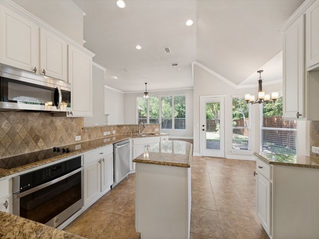 4557 Oak Shores Drive, Plano, TX 75024
