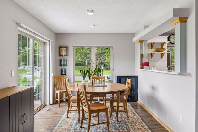 1825 Hunter Hill Road, Hudson, WI 54016