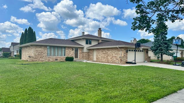 15720 S 88th Avenue, Orland Park, IL 60462