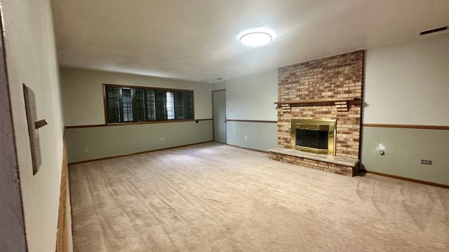 15720 S 88th Avenue, Orland Park, IL 60462