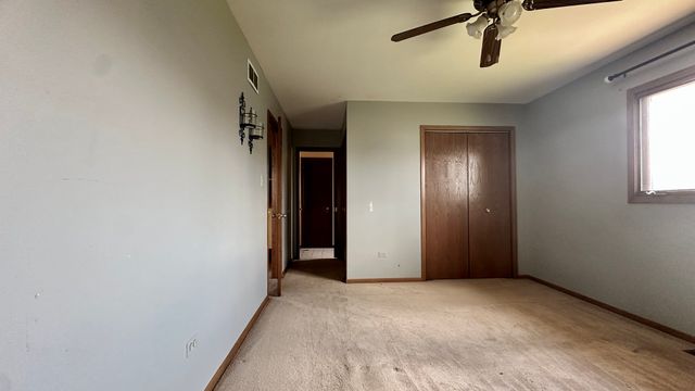 15720 S 88th Avenue, Orland Park, IL 60462