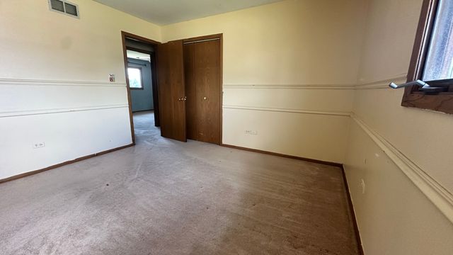 15720 S 88th Avenue, Orland Park, IL 60462