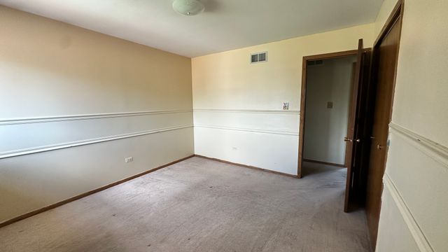 15720 S 88th Avenue, Orland Park, IL 60462