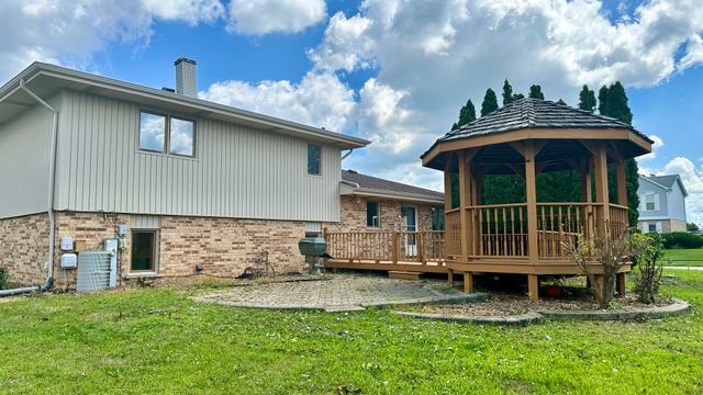15720 S 88th Avenue, Orland Park, IL 60462
