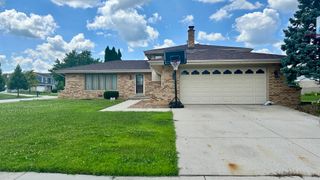 15720 S 88th Avenue, Orland Park, IL 60462