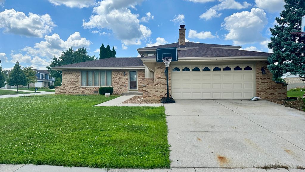 15720 S 88th Avenue, Orland Park, IL 60462