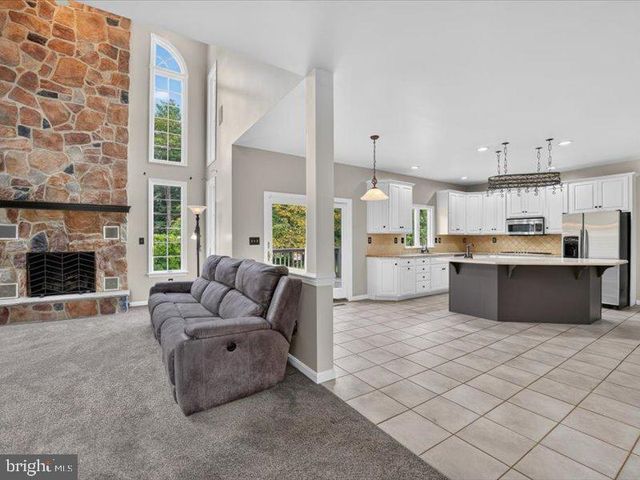 80 GREEN POND LN, Glenmoore, PA 19343