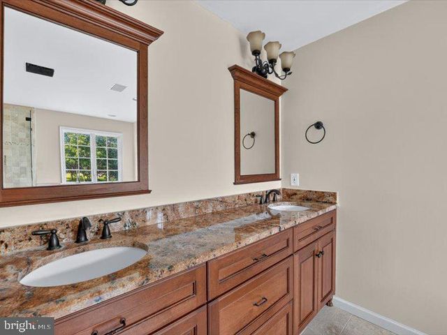 80 GREEN POND LN, Glenmoore, PA 19343