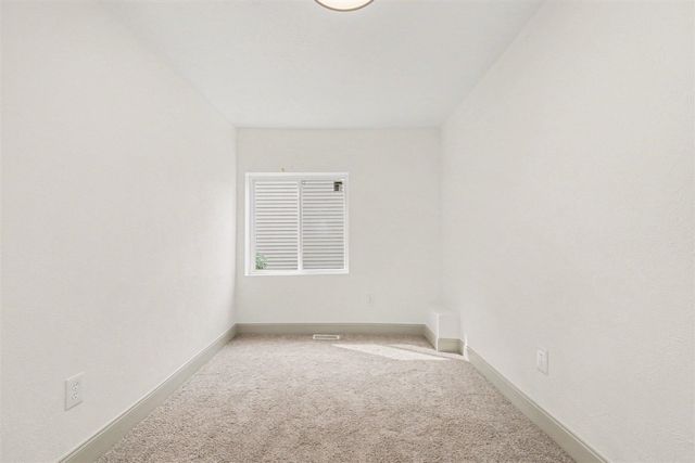 437 Woodlawn Street, Grand Rapids, MI 49507