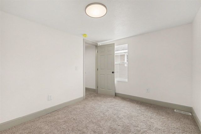 437 Woodlawn Street, Grand Rapids, MI 49507