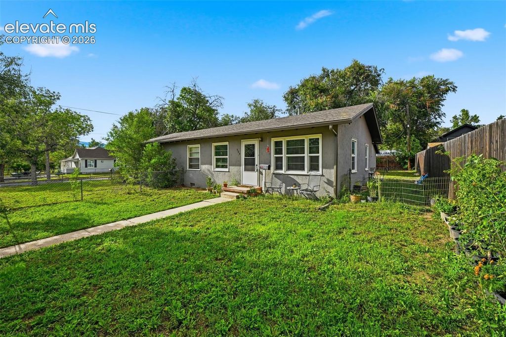 904 E Moreno Avenue, Colorado Springs, CO 80903 — photo 3