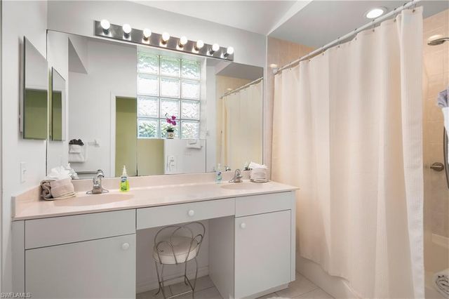 78 Sand Hill ST, Marco Island, FL 34145