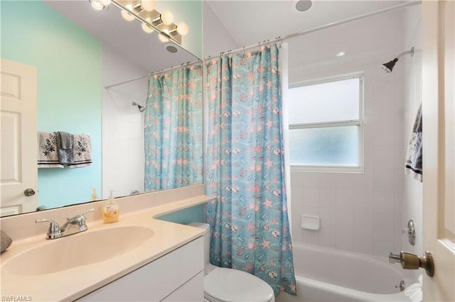 78 Sand Hill ST, Marco Island, FL 34145