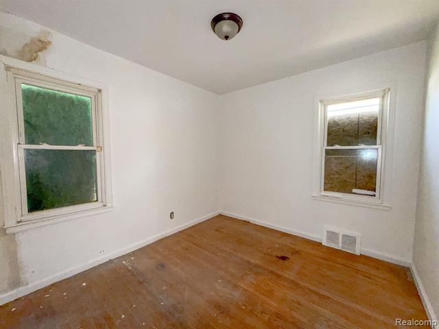 18710 Mccormick Street, Detroit, MI 48224