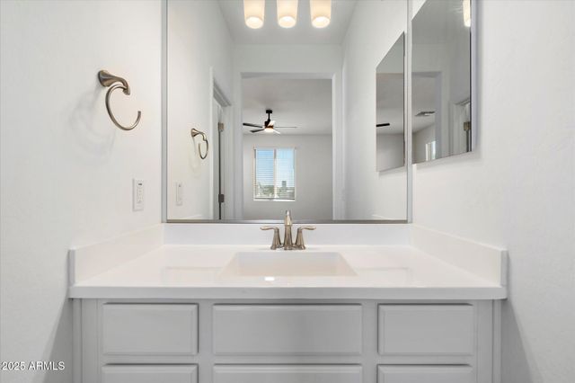 25101 N 141ST Avenue, Surprise, AZ 85387