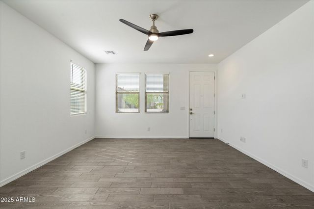 25101 N 141ST Avenue, Surprise, AZ 85387